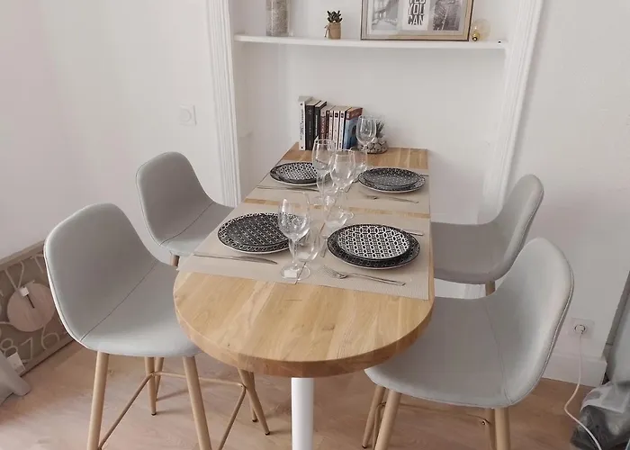 Apartment Mezzanine Hyper Centre, Au Pied Du Castillet